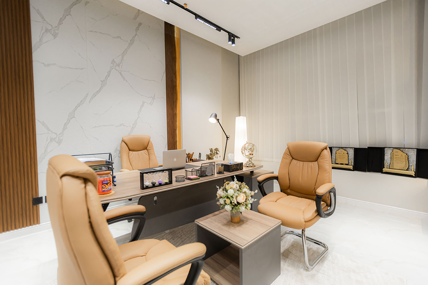 دقيقين ونبتكر